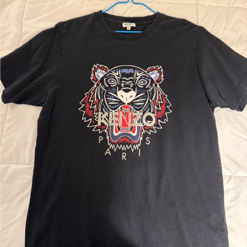 Kenzo Black T-Shirt with Vibrant Tiger Design